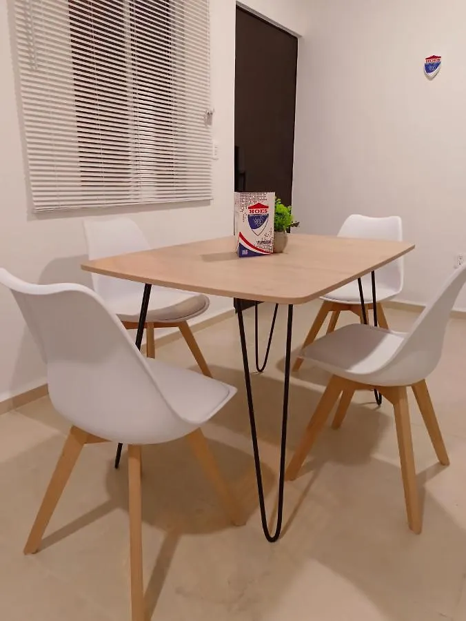Charming Apartment Hoestel Reiden! Playa del Carmen