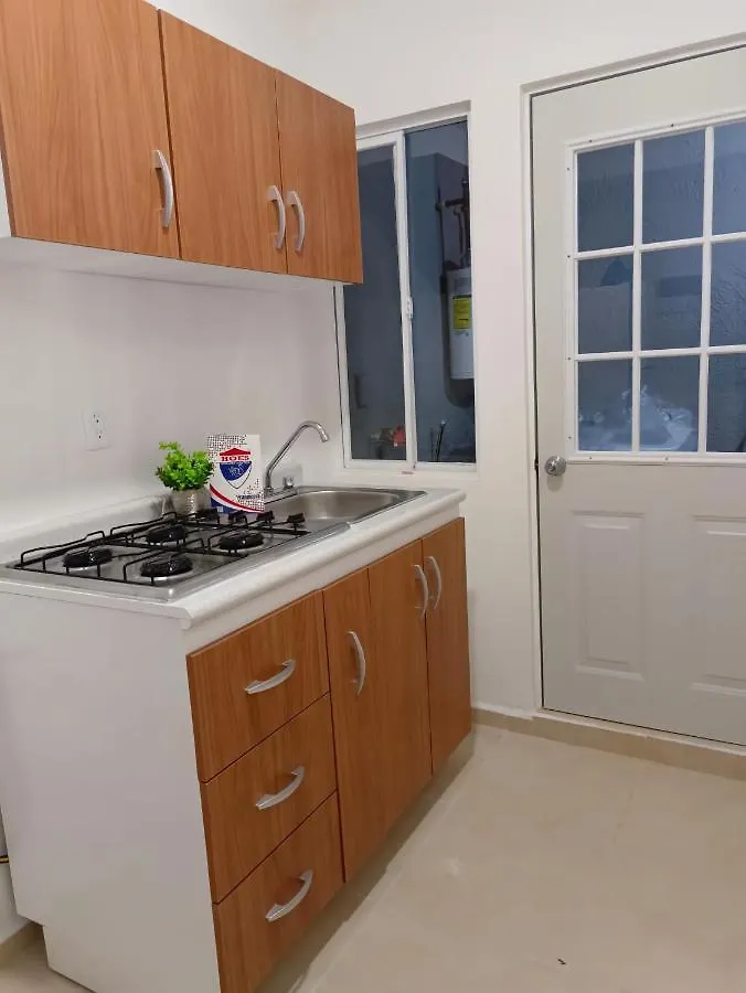 Charming Apartment Hoestel Reiden! Playa del Carmen Mexico